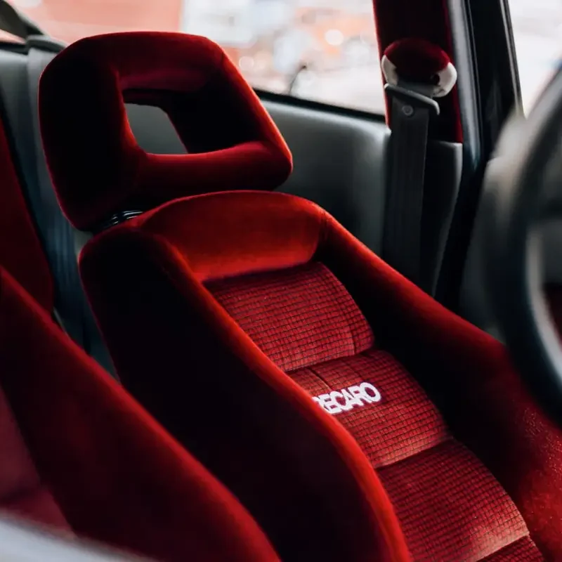 Trackseats